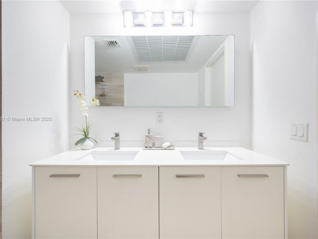 Продажа квартиры #1601 - фото 6596905