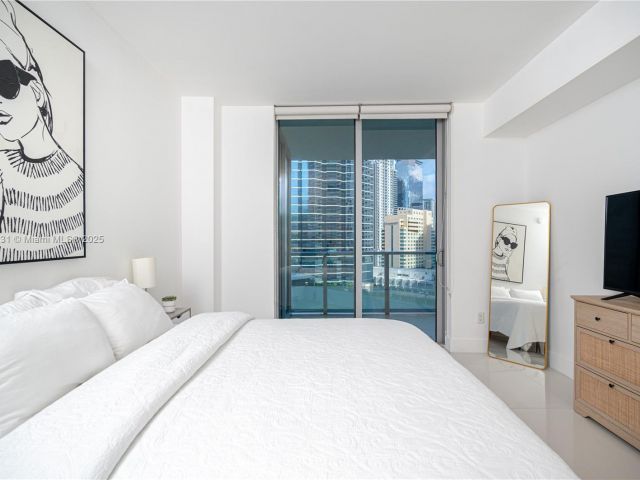 Продажа квартиры #1601 - фото 6596910