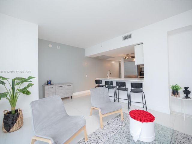 Продажа квартиры #1601 - фото 6596914