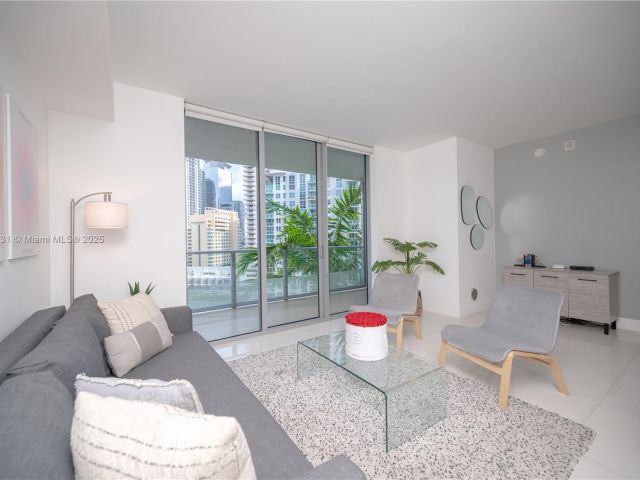 Продажа квартиры #1601 - фото 6596915