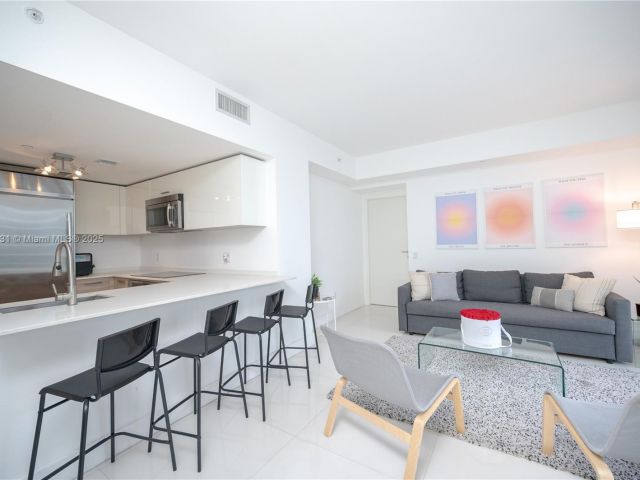 Продажа квартиры #1601 - фото 6596916