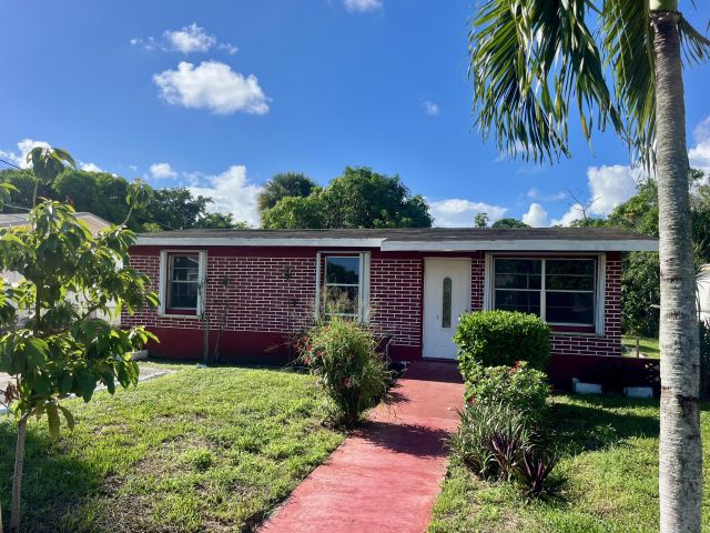Дом в аренду по адресу 725 W 9th Street - фото 6622309