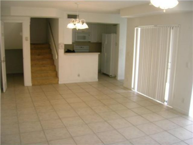 Дом в аренду по адресу 8237 Thames Boulevard C - фото 6599273