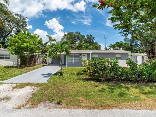 Дом в аренду по адресу 5615 Simms Street Street - фото 6599393