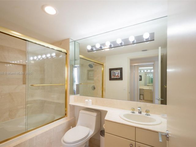 Продажа квартиры #1002 - фото 6619103