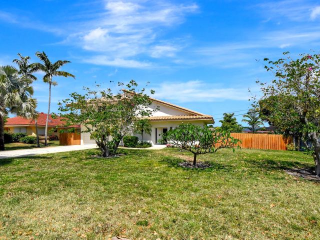 Дом в аренду по адресу 4517 NW 5th Avenue - фото 6843733