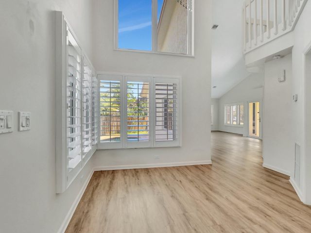 Дом в аренду по адресу 4517 NW 5th Avenue - фото 6843746