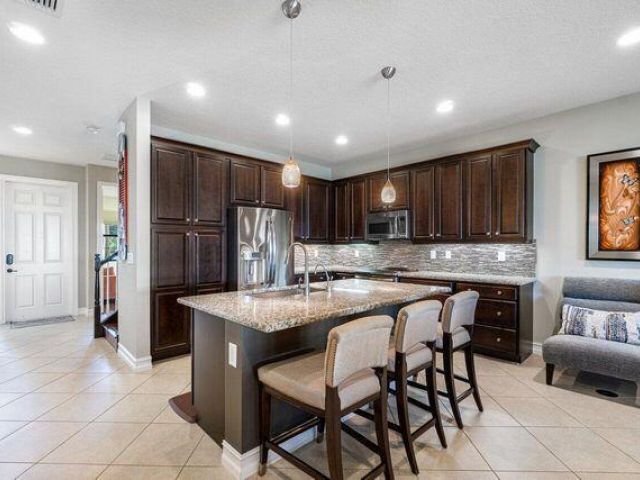 Дом в аренду по адресу 7901 Clay Mica Court - фото 6599419