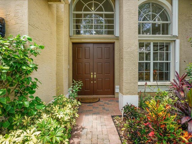 Дом в аренду по адресу 19059 Skyridge Circle - фото 6599280