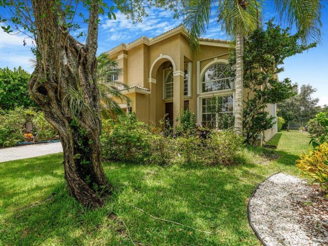 Дом в аренду по адресу 19059 Skyridge Circle - фото 6599281