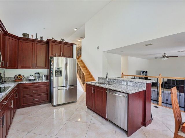 Дом в аренду по адресу 19059 Skyridge Circle - фото 6599285