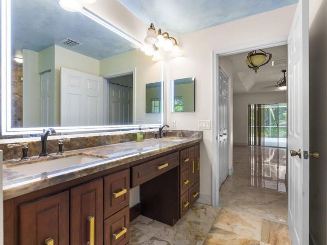 Дом в аренду по адресу 4806 S Lee Road - фото 6673369