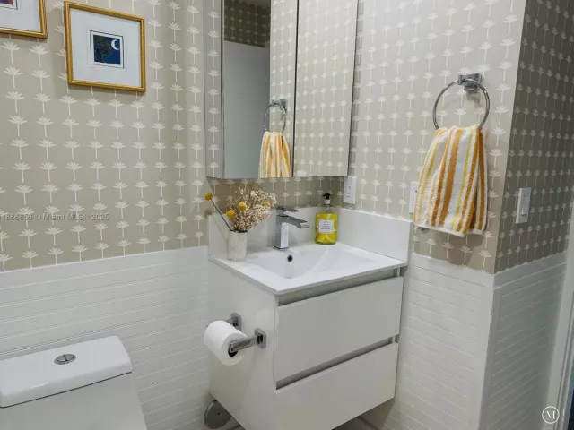 Дом в аренду по адресу 11500 NW 60th Ter 375 - фото 6602118