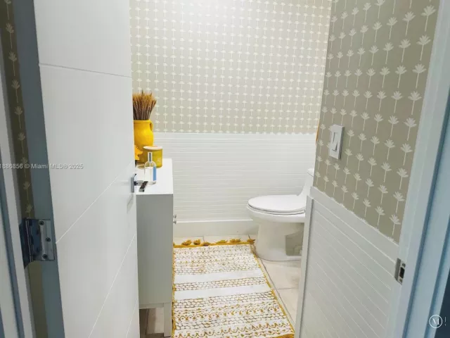 Дом в аренду по адресу 11500 NW 60th Ter 375 - фото 6602119