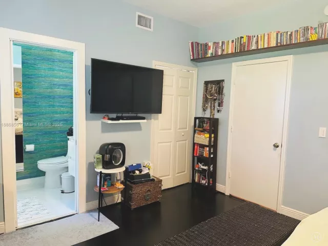 Дом в аренду по адресу 11500 NW 60th Ter 375 - фото 6602108