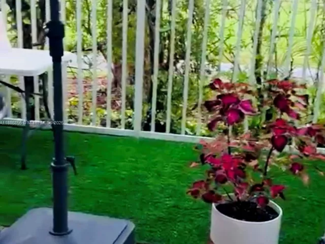 Дом в аренду по адресу 11500 NW 60th Ter 375 - фото 6602111