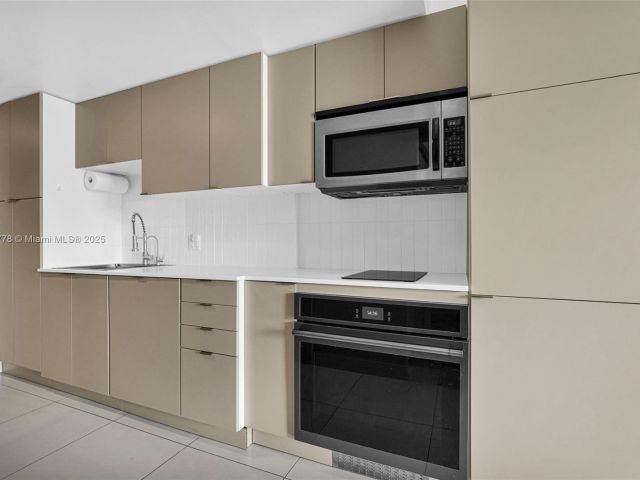 Продажа квартиры #3708 - фото 7435038