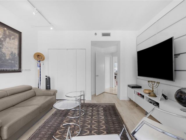 Продажа квартиры #1905 - фото 6624858