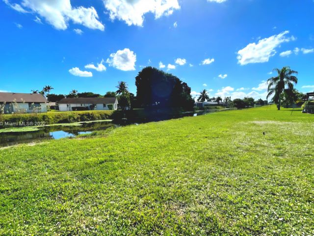 Дом в аренду по адресу 19323 Carolina Circle - фото 6608774