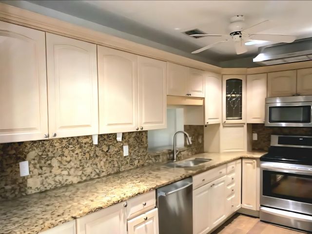 Дом в аренду по адресу 19323 Carolina Circle - фото 6608782