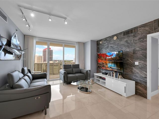 Продажа квартиры #1507 - фото 6605902