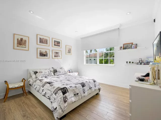 Продажа дома по адресу 19460 39th Ct - фото 6598992