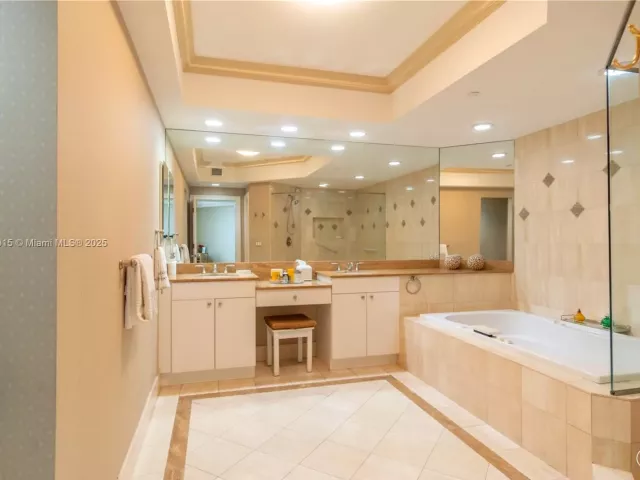 Продажа квартиры #2203 - фото 6602046