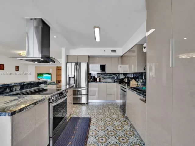 Продажа квартиры #2002 - фото 6608694