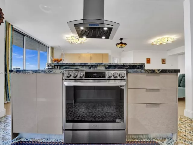 Продажа квартиры #2002 - фото 6608696