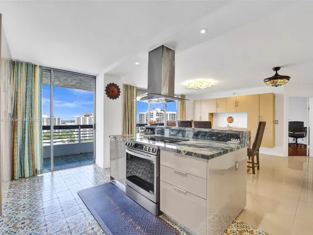 Продажа квартиры #2002 - фото 6608702