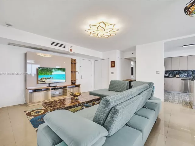 Продажа квартиры #2002 - фото 6608686