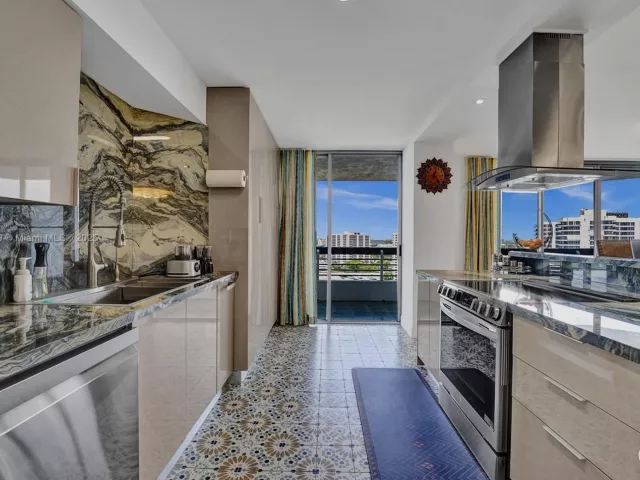 Продажа квартиры #2002 - фото 6608691