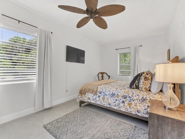 Продажа дома по адресу 2301 Ridgeway Avenue - фото 6601404