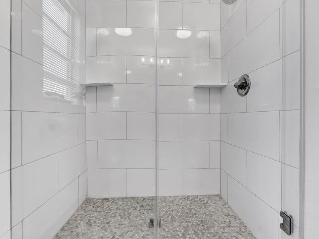 Продажа дома по адресу 2301 Ridgeway Avenue - фото 6601406