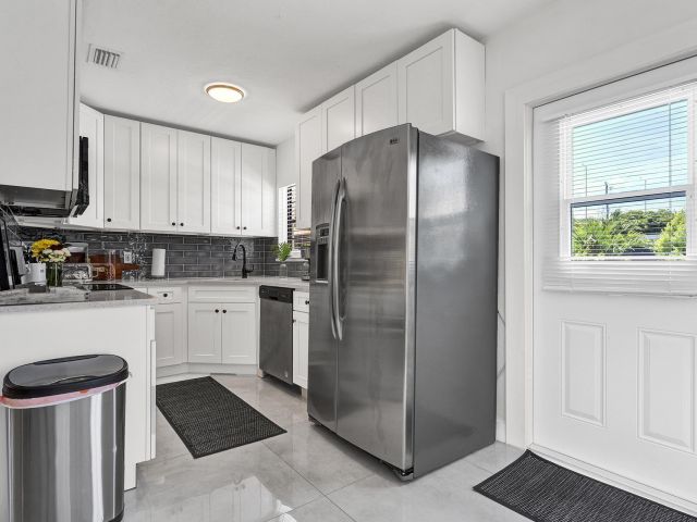 Продажа дома по адресу 2301 Ridgeway Avenue - фото 6601414