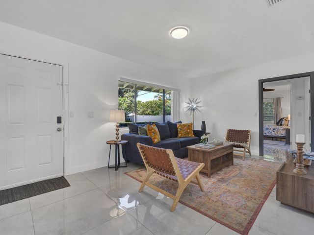 Продажа дома по адресу 2301 Ridgeway Avenue - фото 6601416