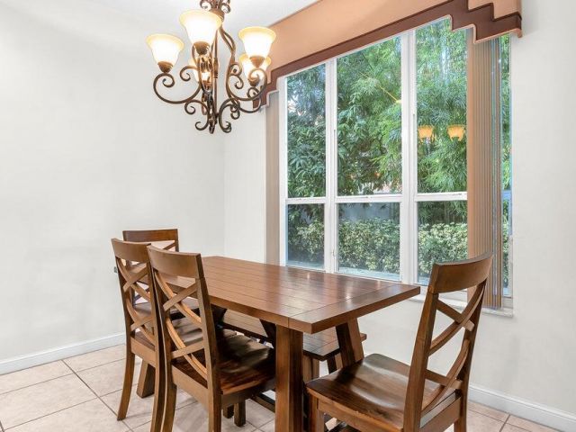 Дом в аренду по адресу 4795 S Classical Boulevard - фото 6606542