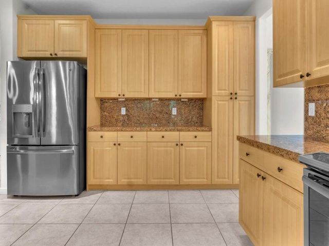 Дом в аренду по адресу 4795 S Classical Boulevard - фото 6606548