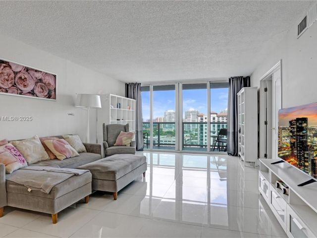 Продажа квартиры #1931 - фото 6625741