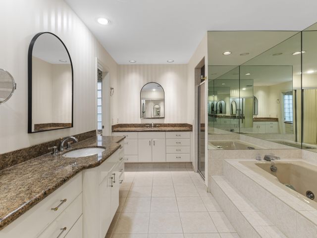 Продажа дома по адресу 627 Pine Lake Drive - фото 6606110