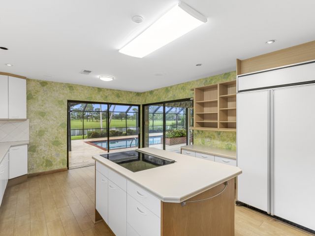 Продажа дома по адресу 627 Pine Lake Drive - фото 6606117