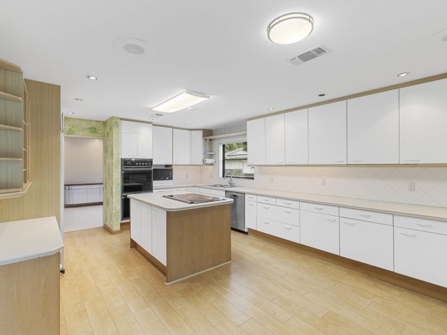 Продажа дома по адресу 627 Pine Lake Drive - фото 6606118