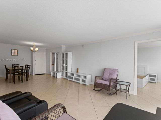 Продажа квартиры #1710 - фото 6605517