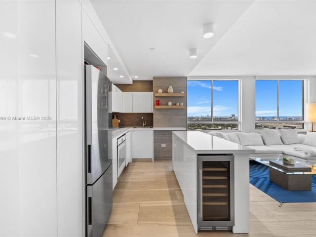 Продажа квартиры #3407 - фото 6609424