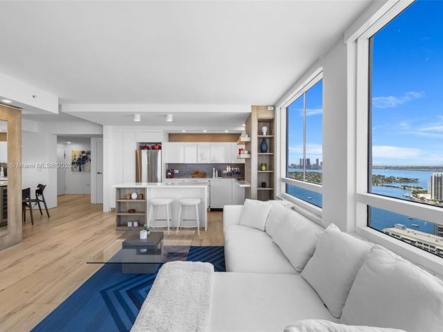 Продажа квартиры #3407 - фото 6609427