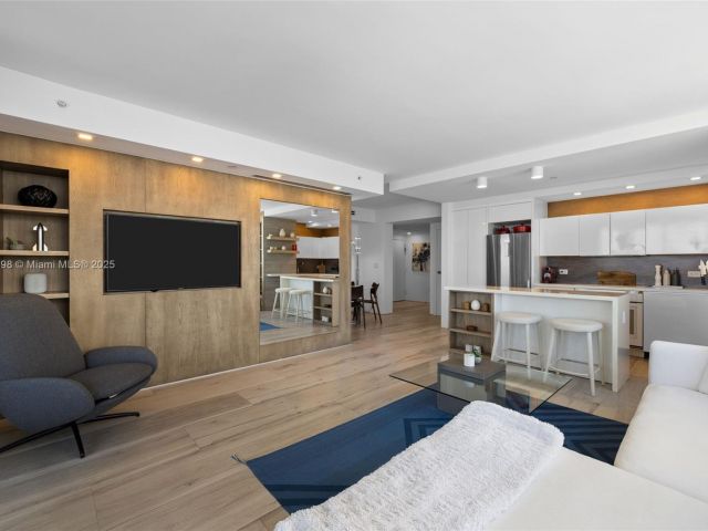 Продажа квартиры #3407 - фото 6609428