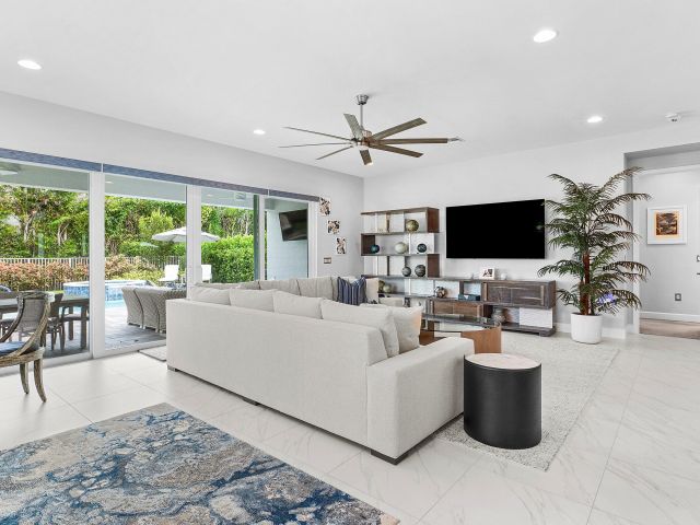 Продажа дома по адресу 13655 Whistler Mountain Road - фото 6606142