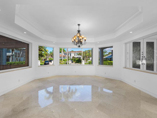 Продажа дома по адресу 978 Dogwood Drive - фото 6631523