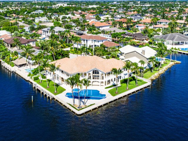 Продажа дома по адресу 978 Dogwood Drive - фото 6631530