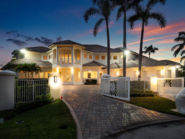 Продажа дома по адресу 978 Dogwood Drive - фото 6631532